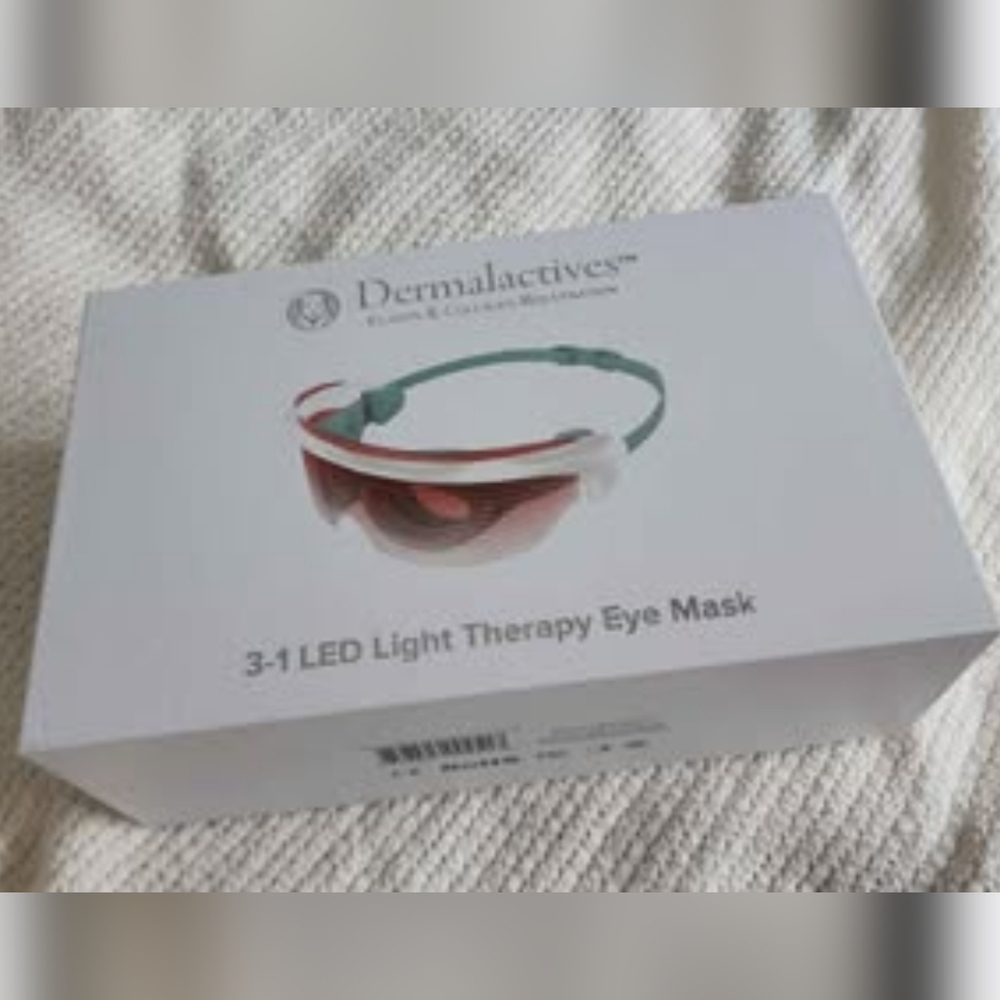 New In Box 3-1 LED Light Therapy Eye Mask - Picture 7 of 9
